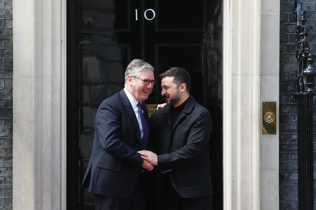 Zelenski danas u Downing Streetu sa Starmerom