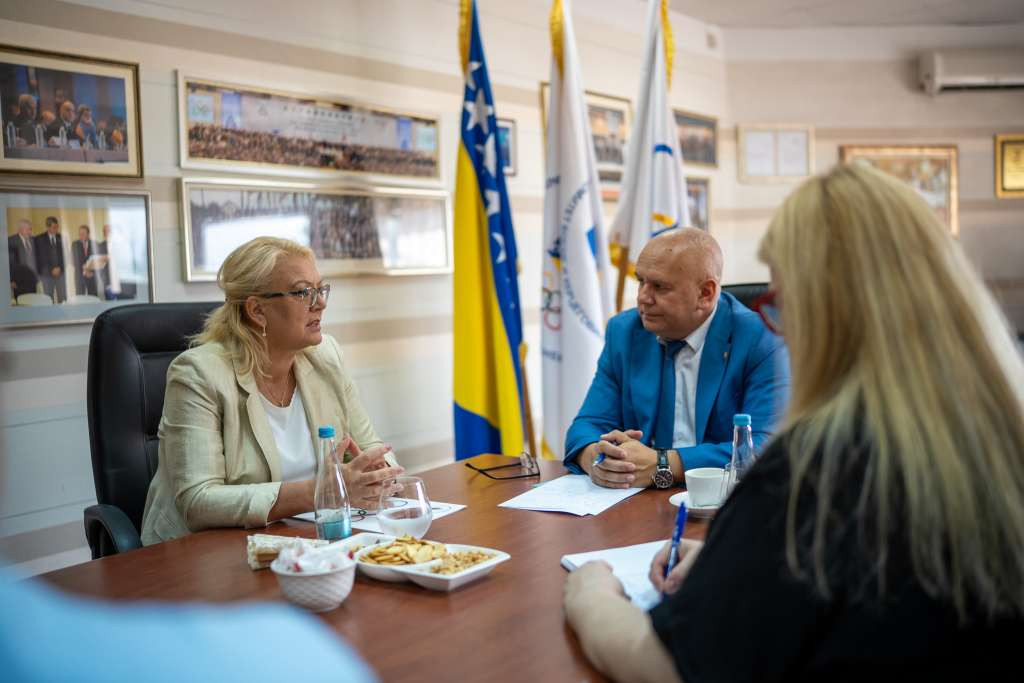 Bradara: Ulaganjem u sport gradimo zdravije društvo