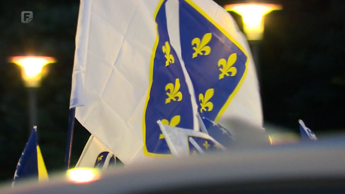Povratnici u RS-u dobijaju kazne zbog legitimne zastave s ljiljanima, uslijedile kontra prijave