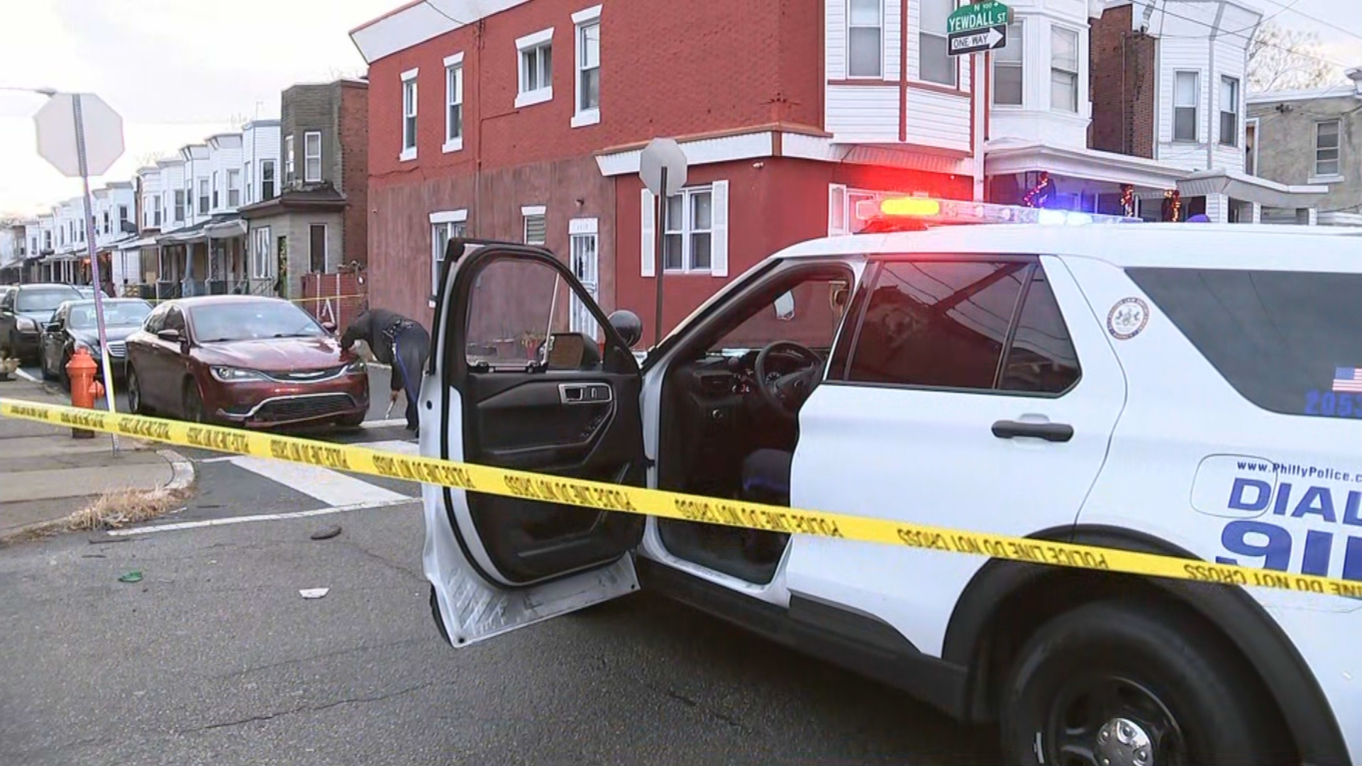 Napadači ispalili više od 65 hitaca u Philadelphiji, šest osoba ranjeno