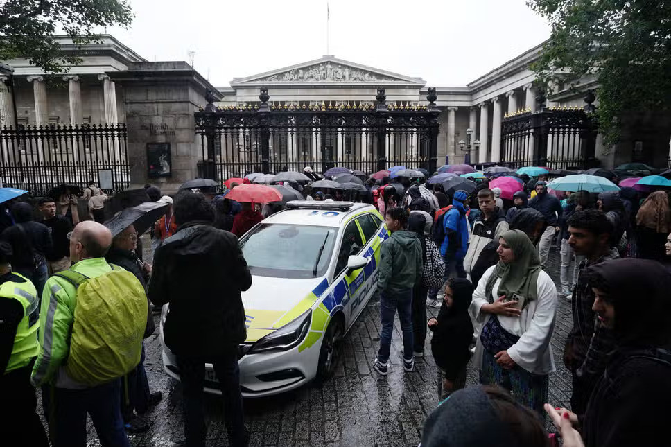 Muškarac uhapšen nakon napada nožem u centru Londona