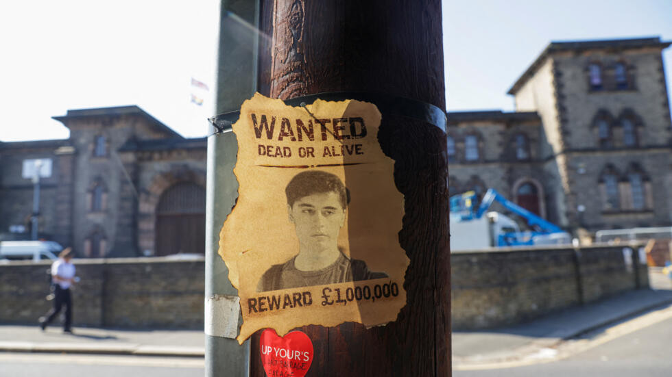 Londonska policija traga za optuženim za terorizam