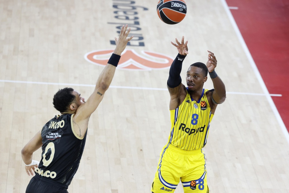 Lonnie Walker i zvanično u Bešiktašu