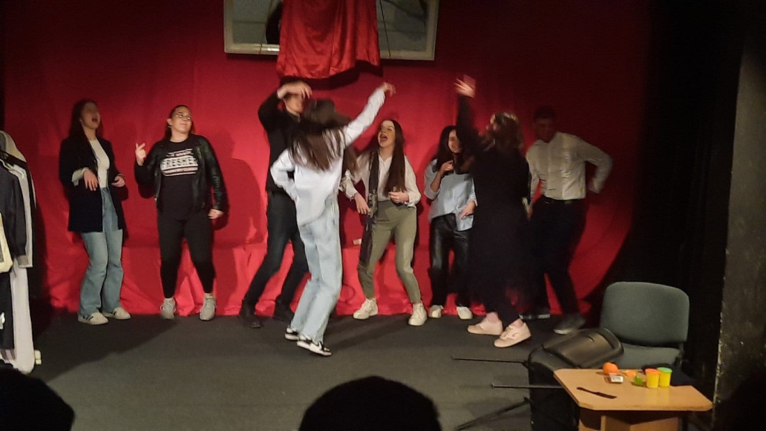 Večeras na Danima teatra mladih predstava "Lutkina kuća"