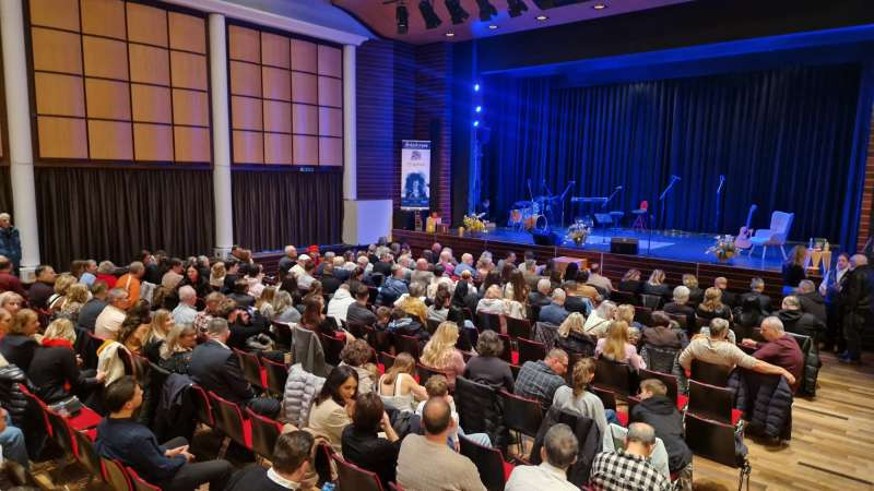 Muzička bajka "Od Bacha do sevdaha" izvedena u švicarskom Zofingenu