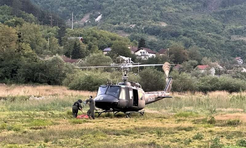 Oružane snage BiH pojačale angažman u gašenju požara u Konjicu, Grahovu i Nevesinju