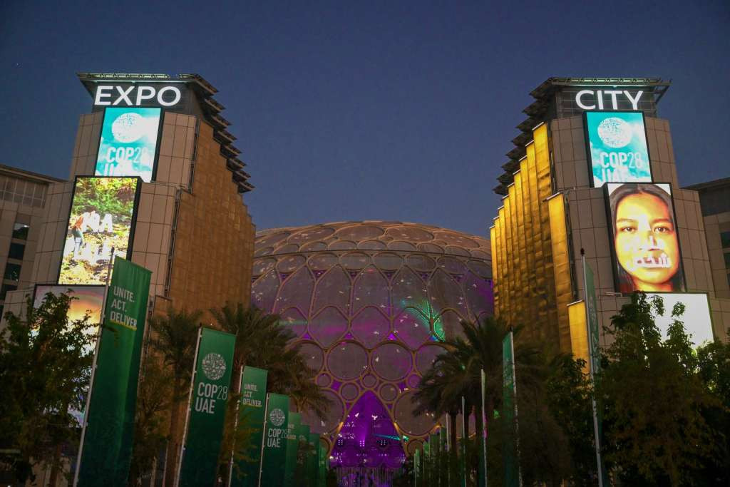 Macron na klimatskom samitu COP28 pozvao zemlje G7 da 'stave tačku na ugalj' do 2030.