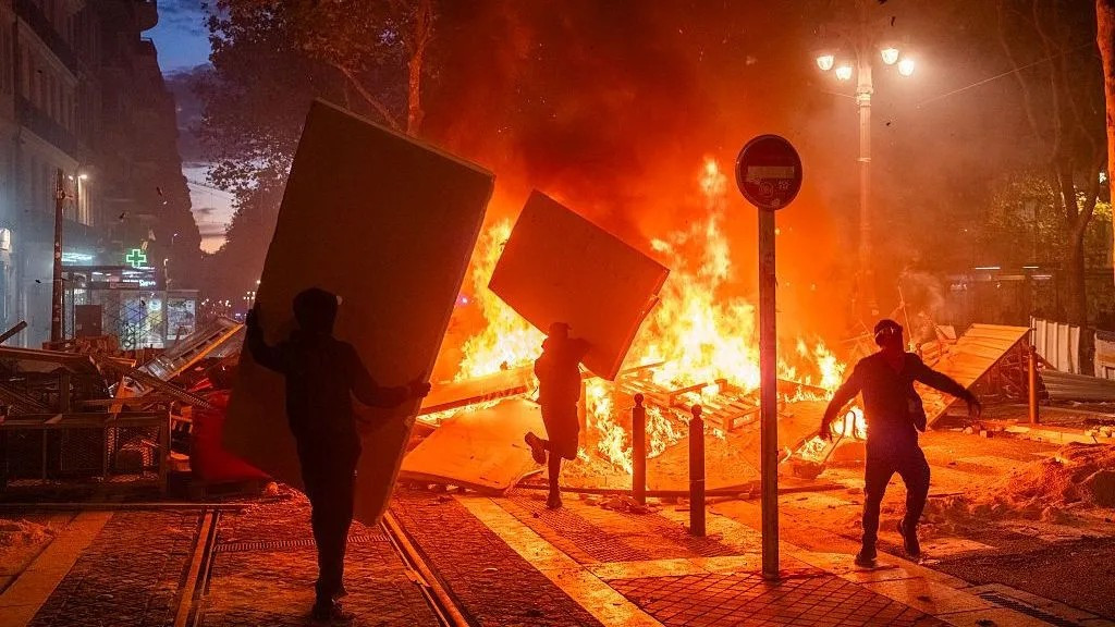 Marseille strahuje od novih nemira nakon protesta i „apokaliptičnog" nasilja