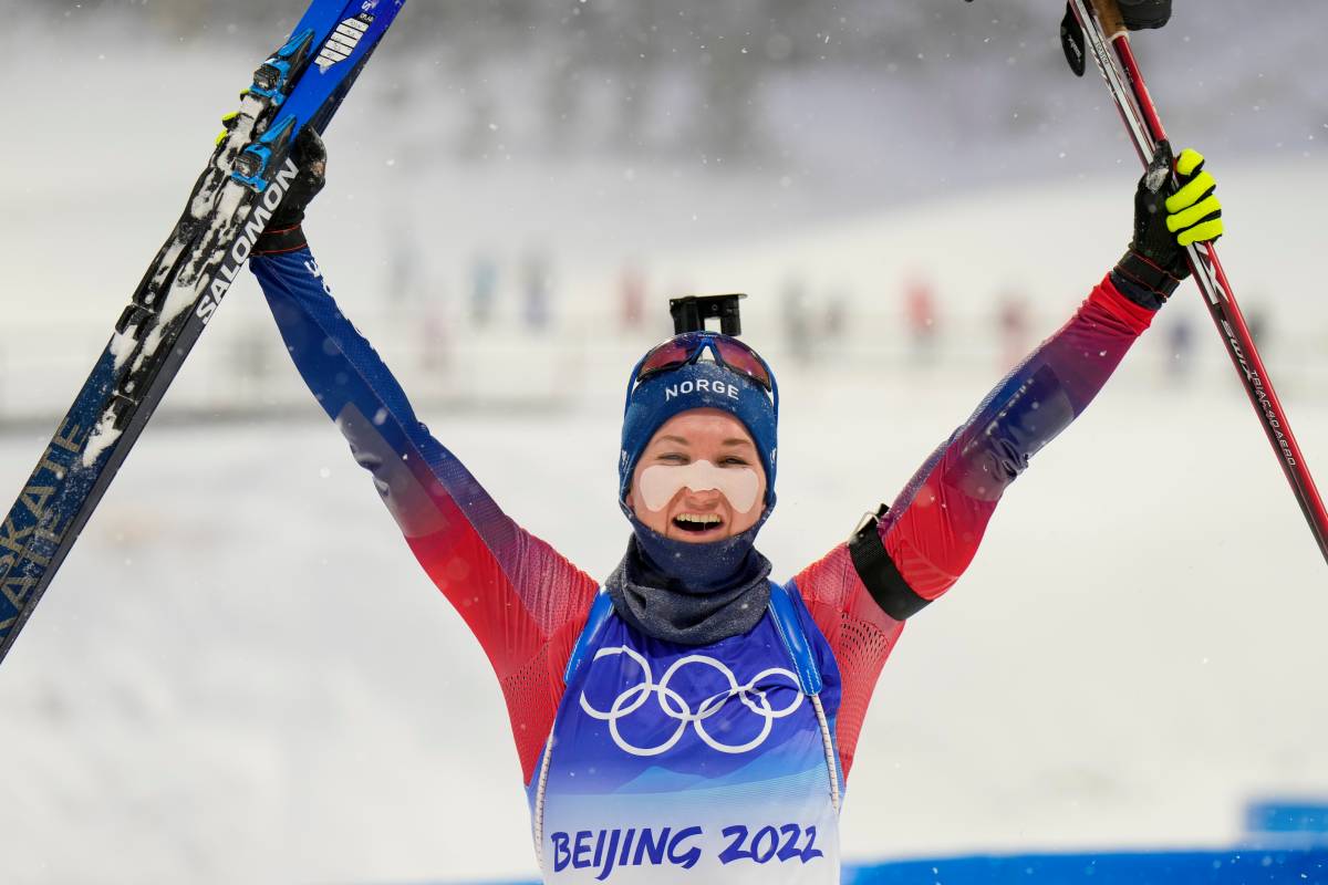 Norveška biatlonka Roiseland osvojila i olimpijsko zlato u potjeri na 10 kilometara