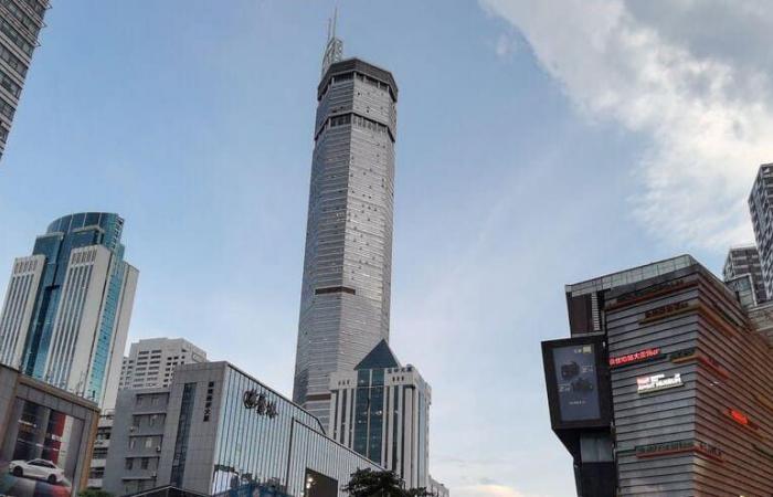 Neboder visine 355 metara se ljuljao, uzrok i dalje nepoznat