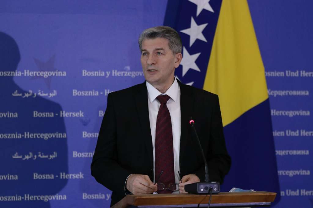 Mehmedović: Dodik stavom o neutralnosti prema agresiji Rusije nanosi ogromnu štetu BiH