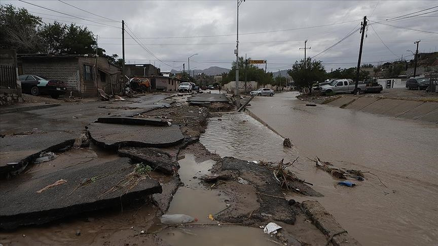 Katastrofalne poplave u Meksiku: Više od 60 poginulih i stotine naselja odsječeno