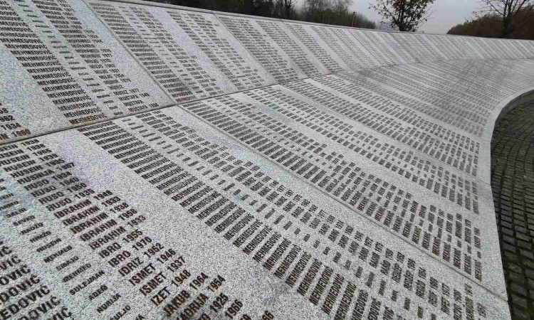 Do sada porodice dale saglasnost za ukop 14 žrtava genocida u Srebrenici