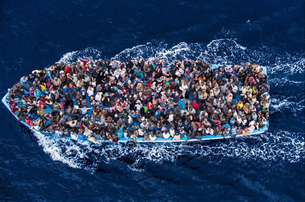 U Egejskom moru spašeno 106 migranata sa broda koji je tonuo