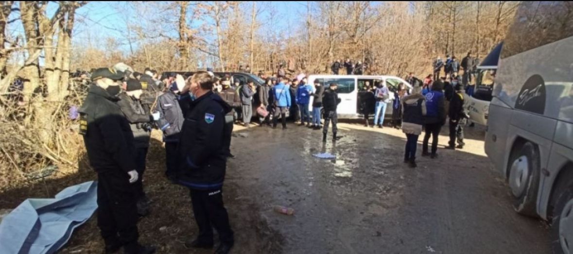 Migranti pod vedrim nebom, nadležni bez rješenja