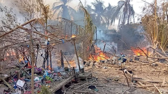 U Mijanmaru u vazdušnim napadima vojske poginulo 26 civila