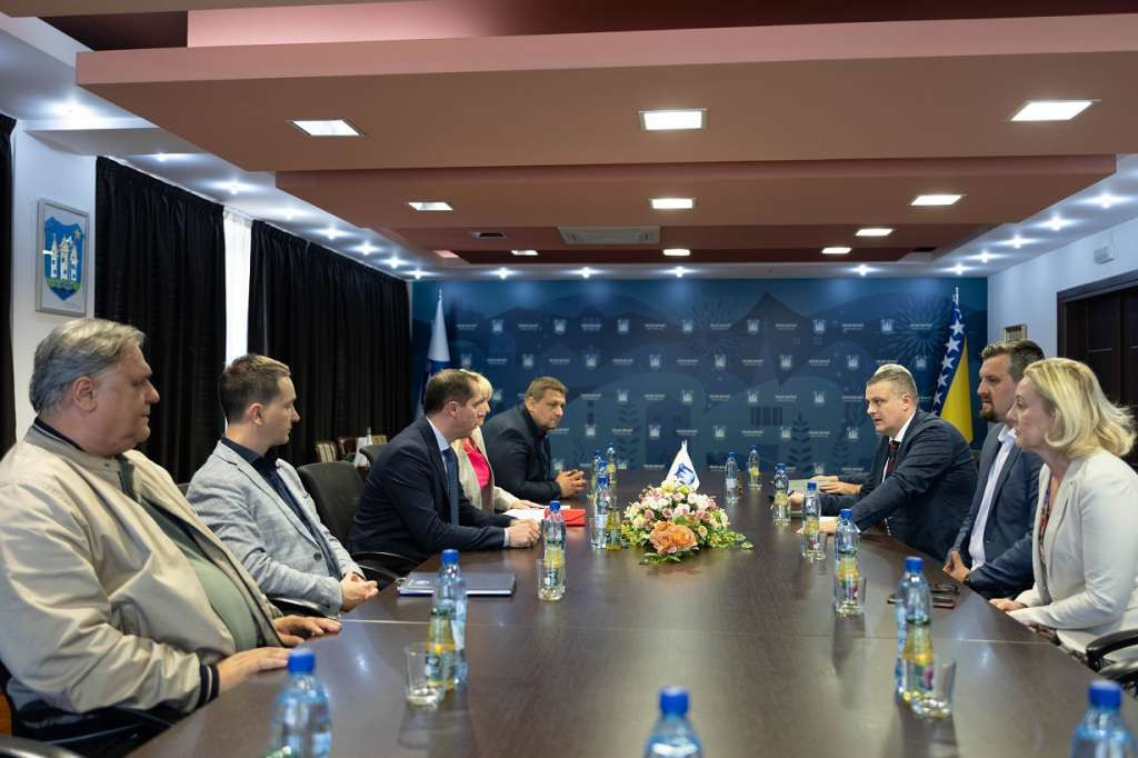 Mijatović u Krajini: Vlada je servis privredi, idemo na smanjenje doprinosa na plaće