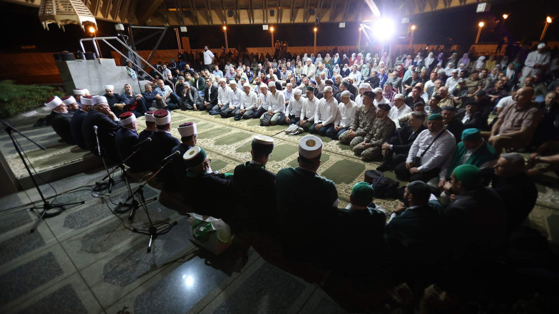 Vjerski program u Potočarima: Ovdje smo u sjećanju na neotuđive ljudske vrijednosti