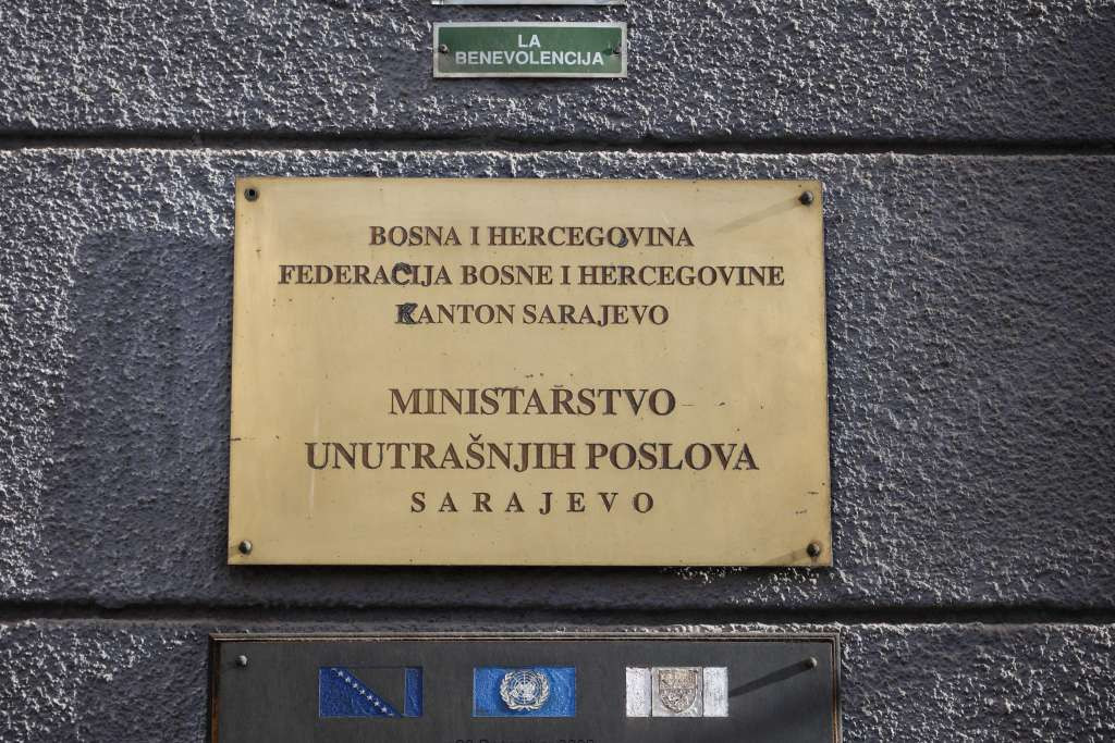 Premijer Uk i ministar Katica posjetili povrijeđenog policajca Dalibora Bobara