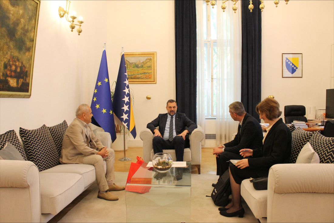 Ministar Konaković se sastao sa izaslanstvom Društva Crvenog križa/krsta BiH