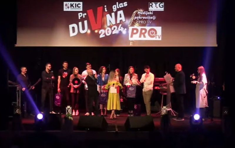 Mirna Papić pobjednica glazbene manifestacije 'Prvi glas Duvna 2024.'