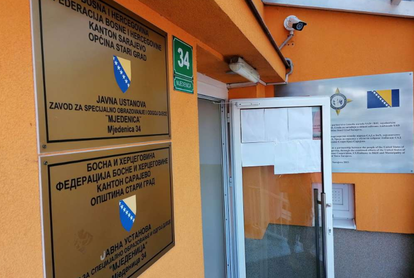 Roditelji protestirali ispred Zavoda Mjedenica