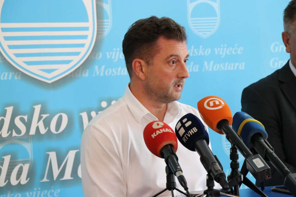 Kordić: Kad je čitav svijet zabrinut kako preživjeti, mi se svađamo oko imena ulica