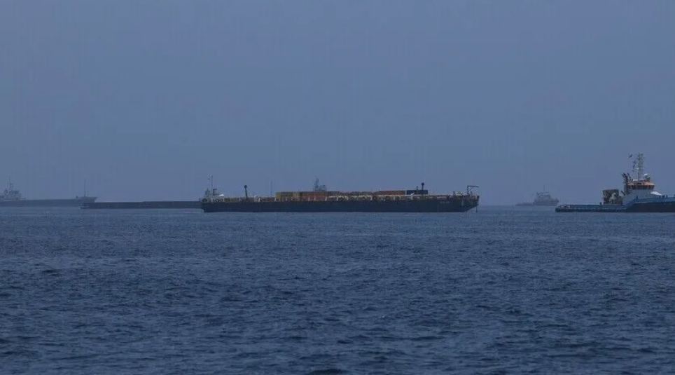Iran postavio ultimatum za Hormuz: Traži kontrolu nad plovnim putevima ili tjesnac ostaje zatvoren