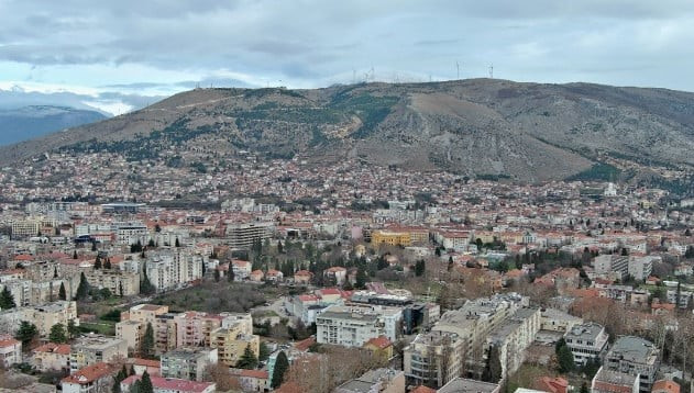 Federalna vlada zasjeda u Mostaru, razgovori Trojke i HDZ-a BiH