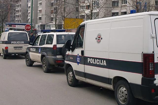 U saobraćajnoj nesreći u Mostaru teško povrijeđena 16-godišnja pješakinja