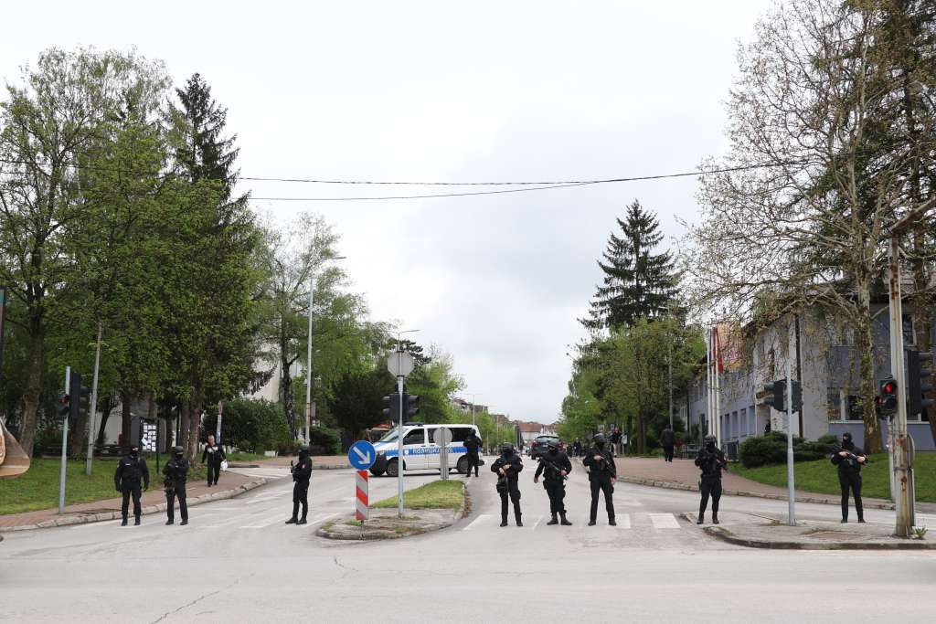MUP RS prijavio sedam pripadnika SIPA-e za pokušaj hapšenja Dodika