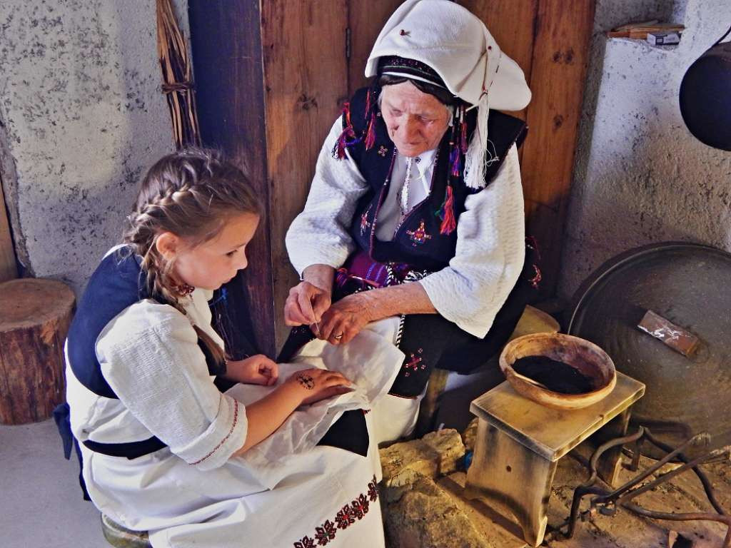 Tema Napretkovog kalendara za 2025. godinu tradicijska tetovaža katolkinja iz BiH