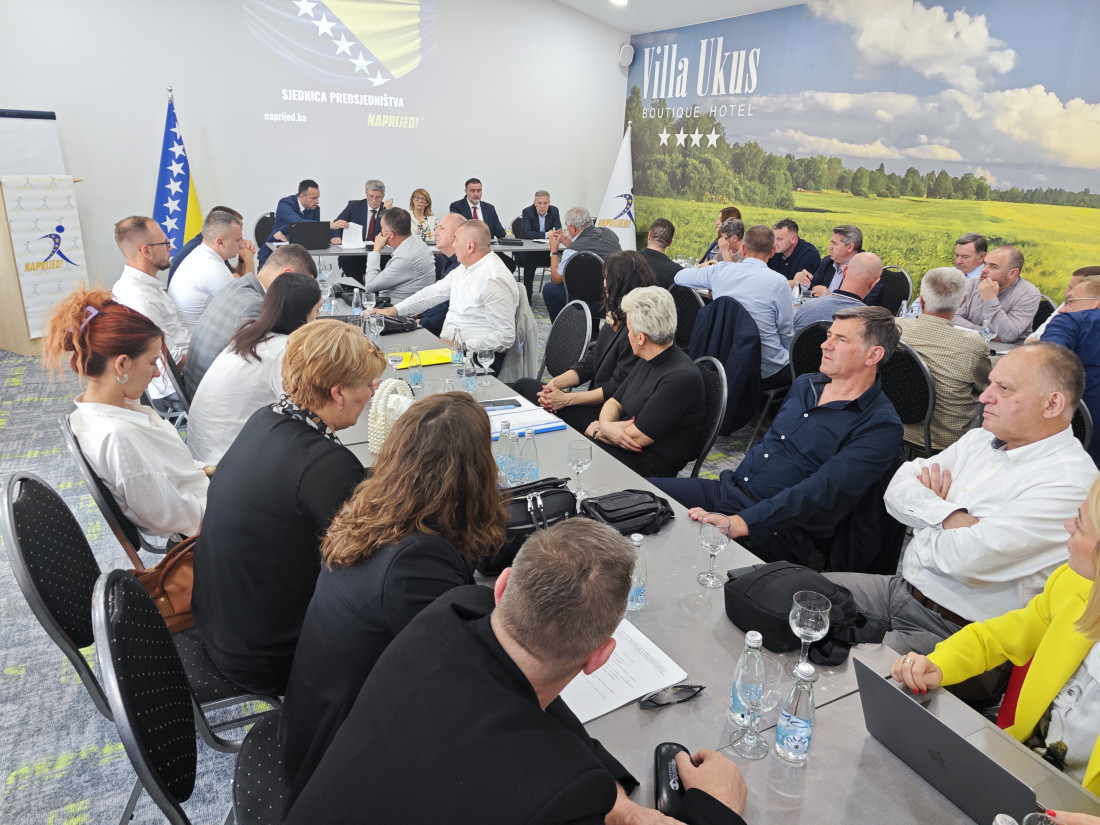 Naprijed: Podrška intenziviranju pregovora sa EU-om, poziv NATO-u da na primi