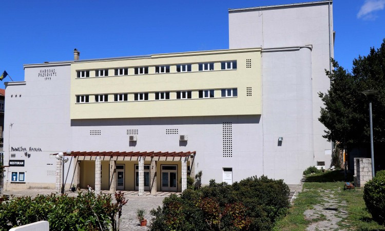 'Mostarska liska': Predstava 'Terapija' odgađa se za petak, 26. svibnja