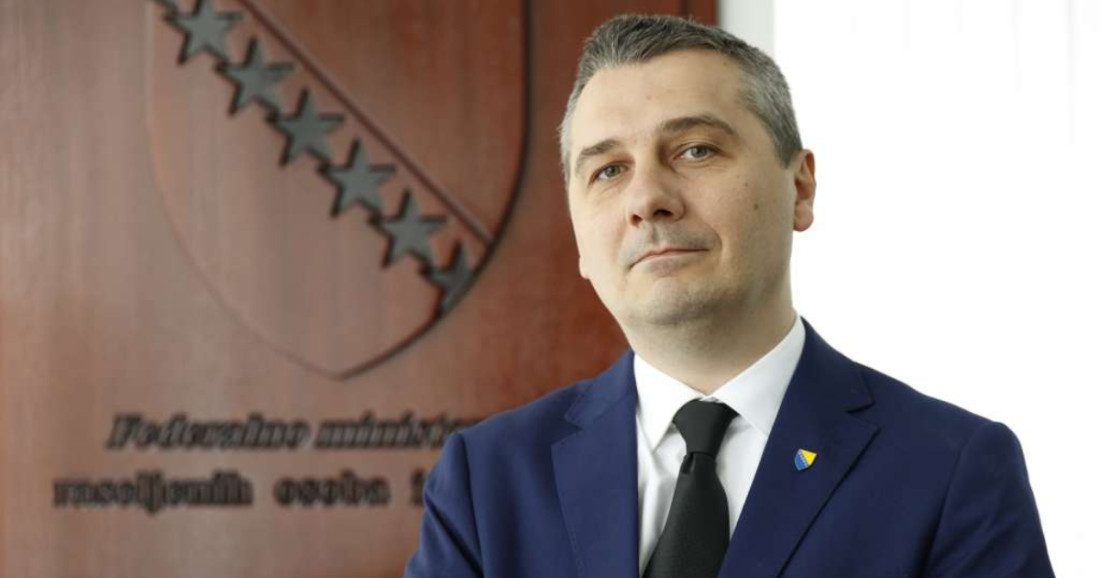 „Pravosuđe mora procesuirati ove očite slučajeve izljeva mržnje, fizičkog ugrožavanja čak pokušaja ubistva“, kaže za Federalni radio Nerin Dizdar