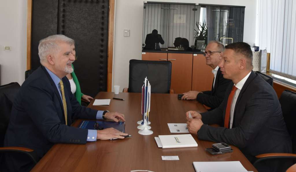 Nešić i Gregorian: Jačanje kapaciteta za borbu protiv terorizma