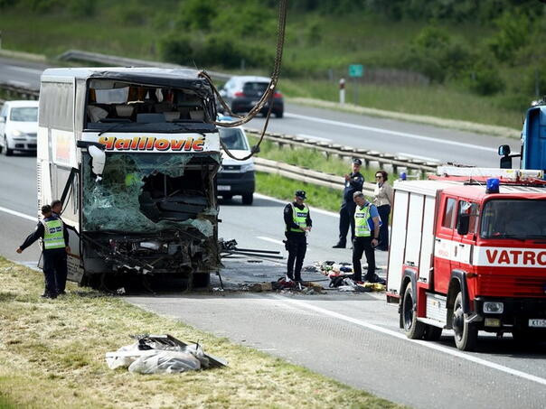 Teška nesreća na autocesti u Hrvatskoj - dvoje poginulih i 31 povrijeđeno većinom državljani BiH