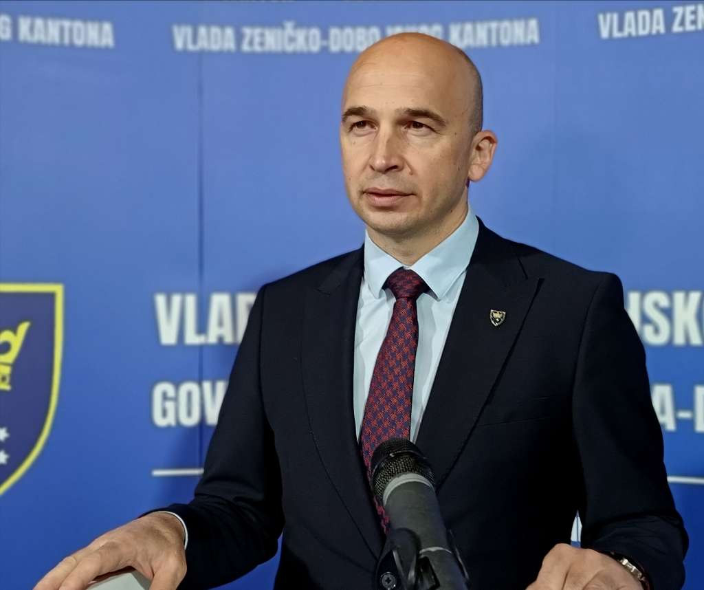 Pivić: Visokom obrazovanju 15 posto uvećane plaće, KBZ-u 3.000.000 KM za specijalizacije ljekara