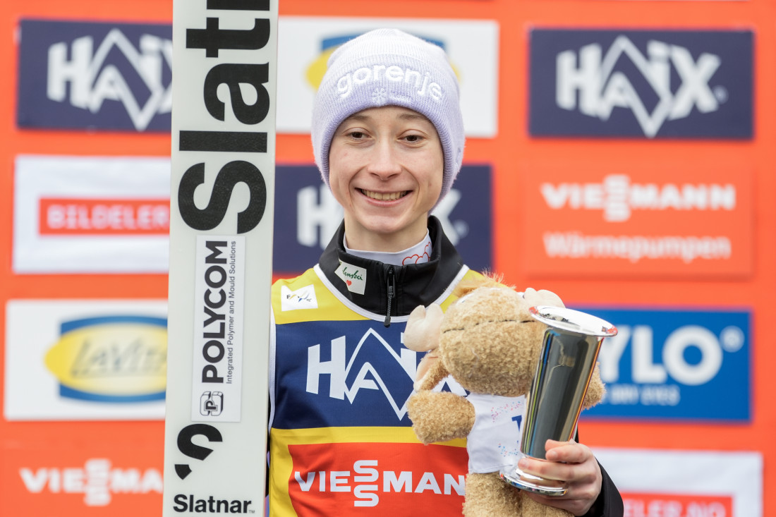 Nika Prevc pobijedila u ski skokovima u Holmenkollenu