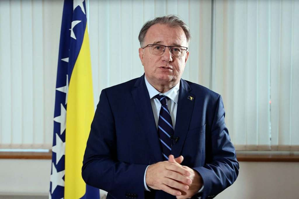 Nikšić: Naš cilj je izgraditi Federaciju u kojoj se isplati raditi, ulagati i ostati