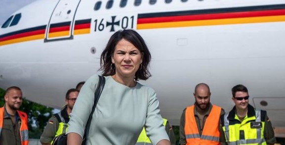 Njemačka ministrica vanjskih poslova ostala u Abu Dabiju nakon problema sa avionom