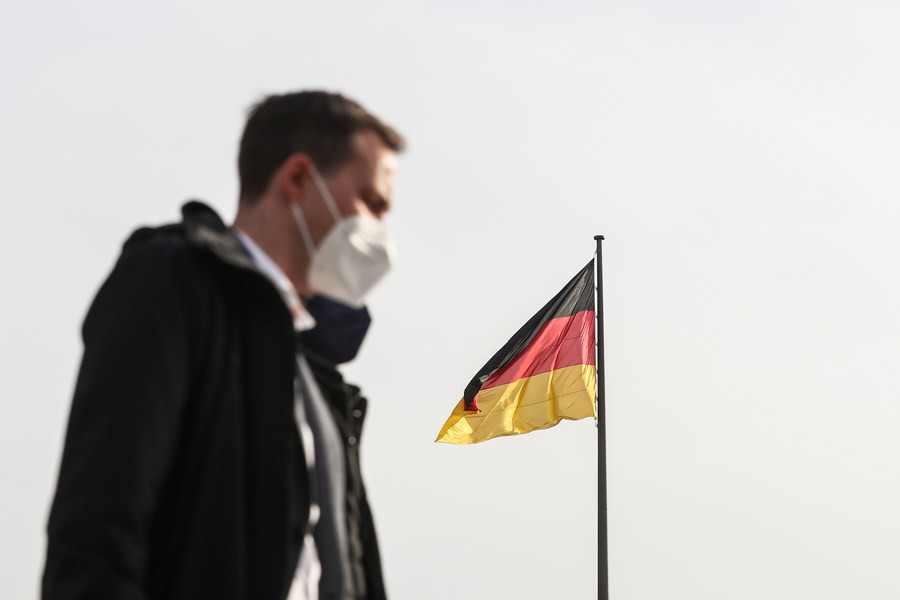 Njemačka namjerava dozvoliti saveznim pokrajinama uvođenje obaveznog nošenja maski