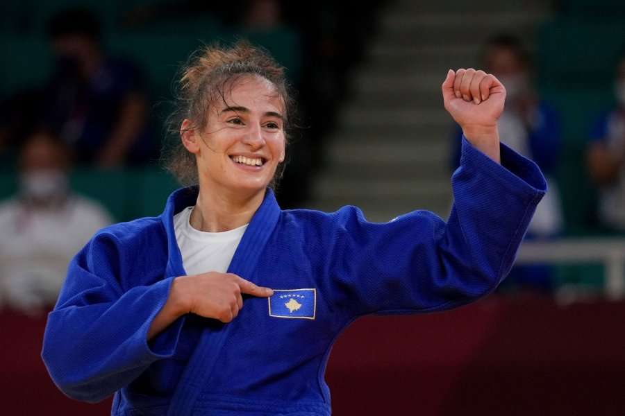 Nora Gjakova osvojila zlatnu medalju za Kosovo na Olimpijskim igrama u Tokiju