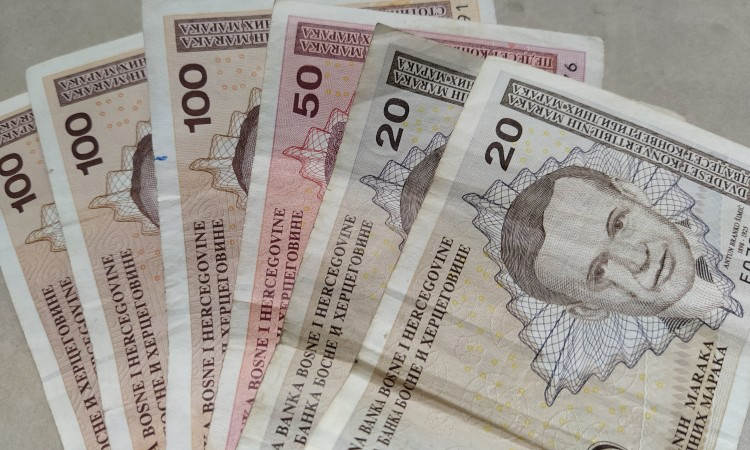 Najniža plaća u RS-u za 2024. godinu će biti 900 maraka