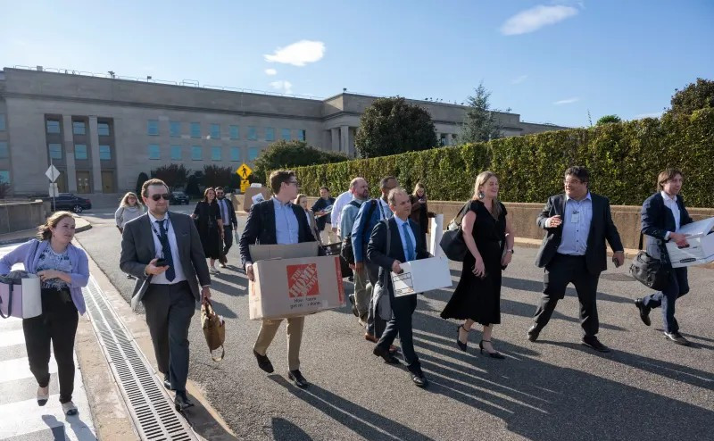 Protest protiv cenzure - Novinari napustili Pentagon zbog Trumpove politike