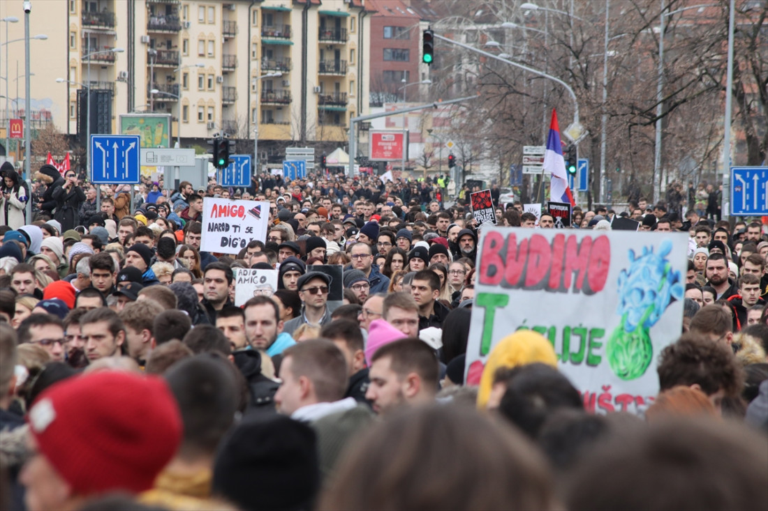 Desetine hiljada građana na studentskom protestu u Novom Sadu