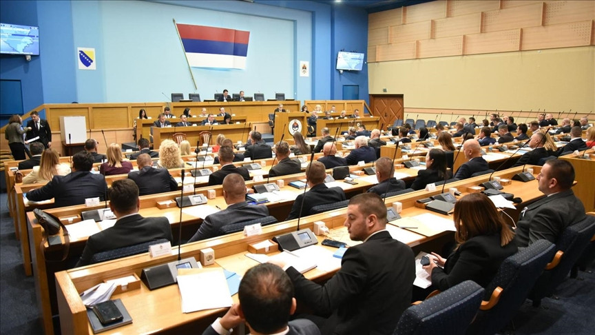 Zaključci NSRS: Dodik da ne ide na suđenje, prekid rada u institucijama BiH i prekid EU integracija