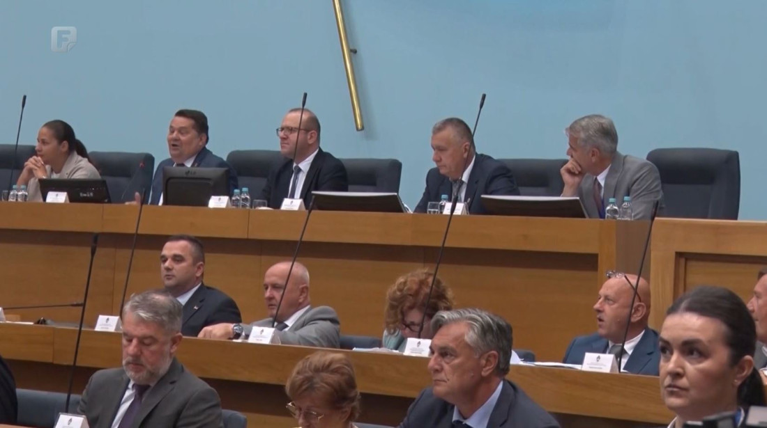 Poznat dnevni red posebne sjednice - uvod u raspisivanje referenduma o odbacivanju presude Dodiku