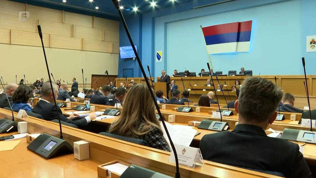 NSRS usvojila set zakona o povećanju plata u javnom sektoru