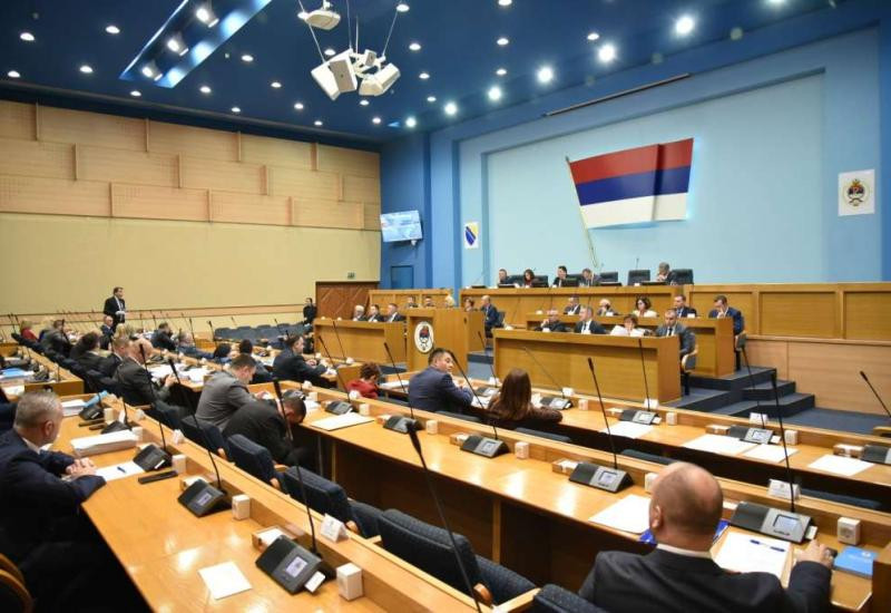 Reakcije na usvojeni Prijedlog izbornog zakona RS-a